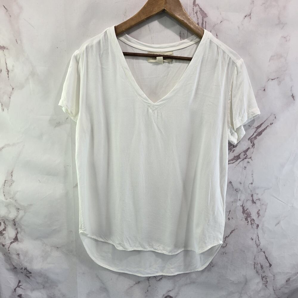 Cloth & Stone Shirt Womens Small White Short Sleeve Anthropologie Blouse Tee V